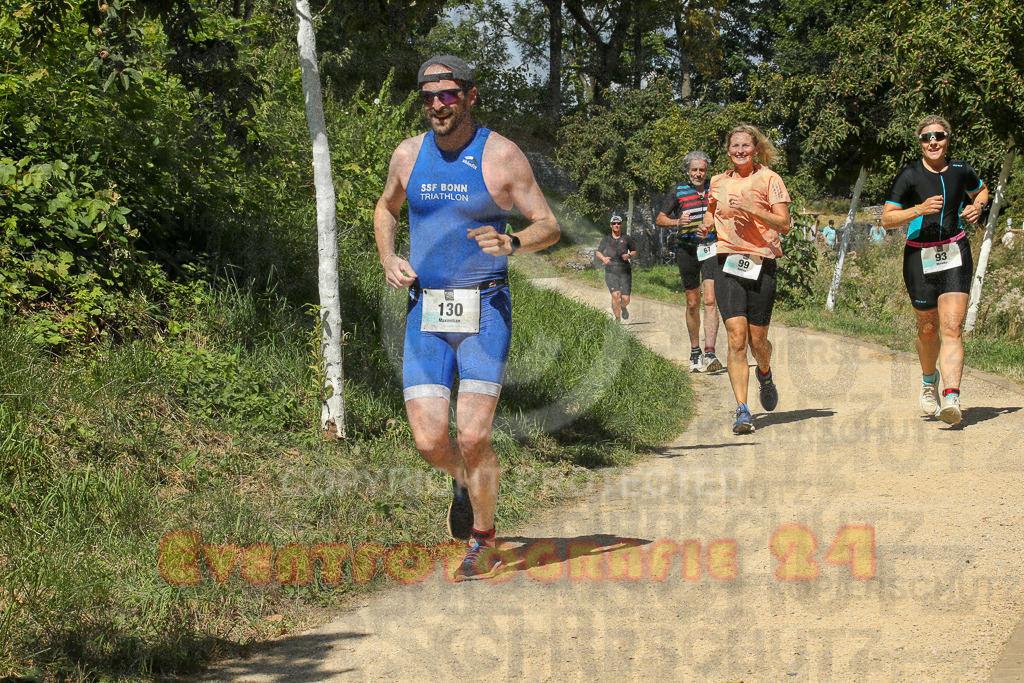250824_1232_EX1_9683 | Sportfotografie im Rhein-Sieg Kreis, Köln, Bonn, NRW, Rheinland Pfalz, Hessen, etc. Unser Tätigkeitsfeld umfasst den Laufsport vom Volkslauf über den Marathon, Duathlon, Triathon bis zum Ultralauf wie Kölnpfad Ultra oder Schindertrail.