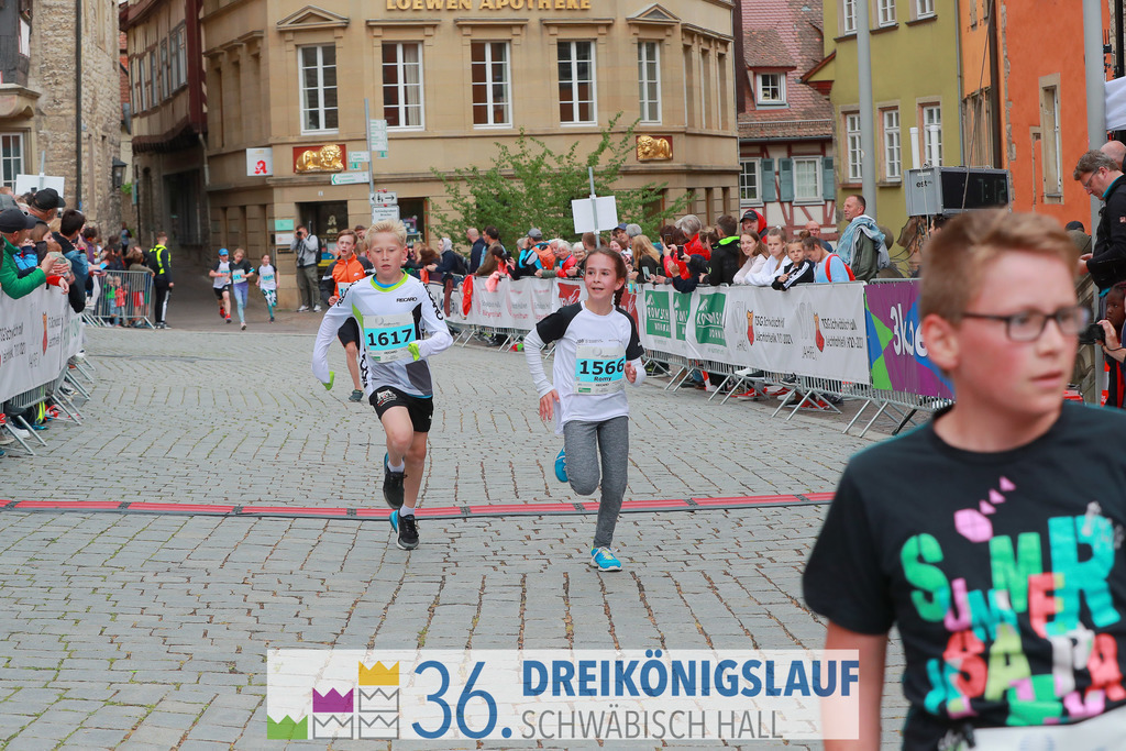 Stadtwerke Schüler und Jugendlauf 1,7km | 3koenigslauf 2022 Stadtwerke Schüler und Jugenlauf 1,7km - Realisiert mit Pictrs.com