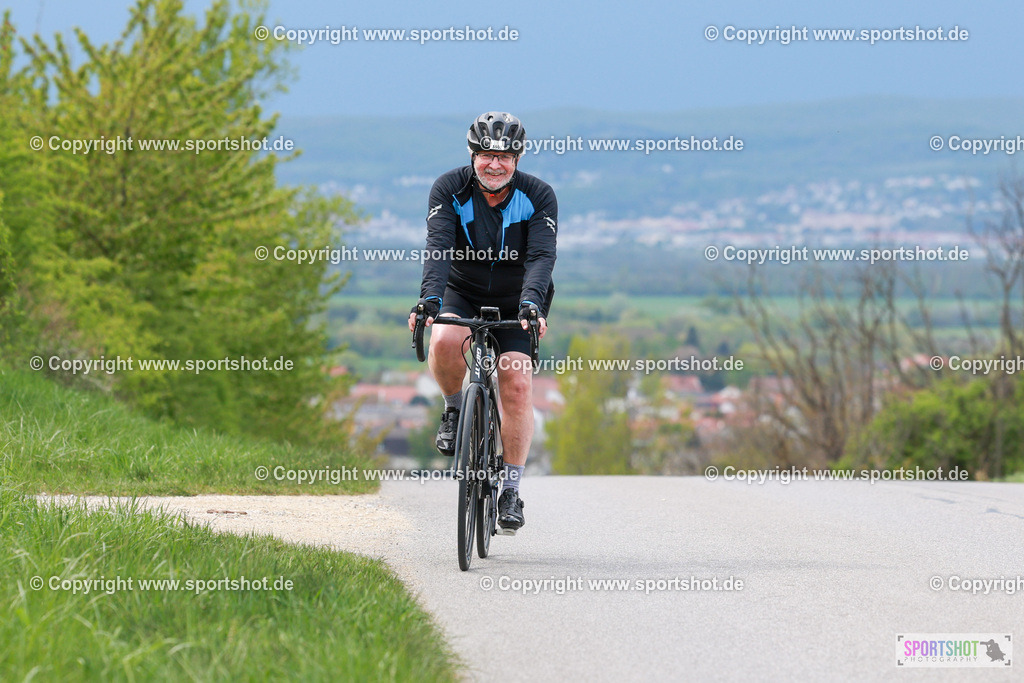 483_AR6_2422 | Neusiedlersee Radmarathon 2026@sportshot_your_pictrs #yourpictures#roadtowm2029 #nrm #neusiedlerseeradmarathon #neusiedlersee #neusiedlerseetourismus #burgenland #mörbisch #nrm26 #burgenlandtourismus #voglundco #poweredbyburgenlandtourismus #radsport #rad #marathon #ucigranfondo #visitburgenland #ucigranfondoworldseries