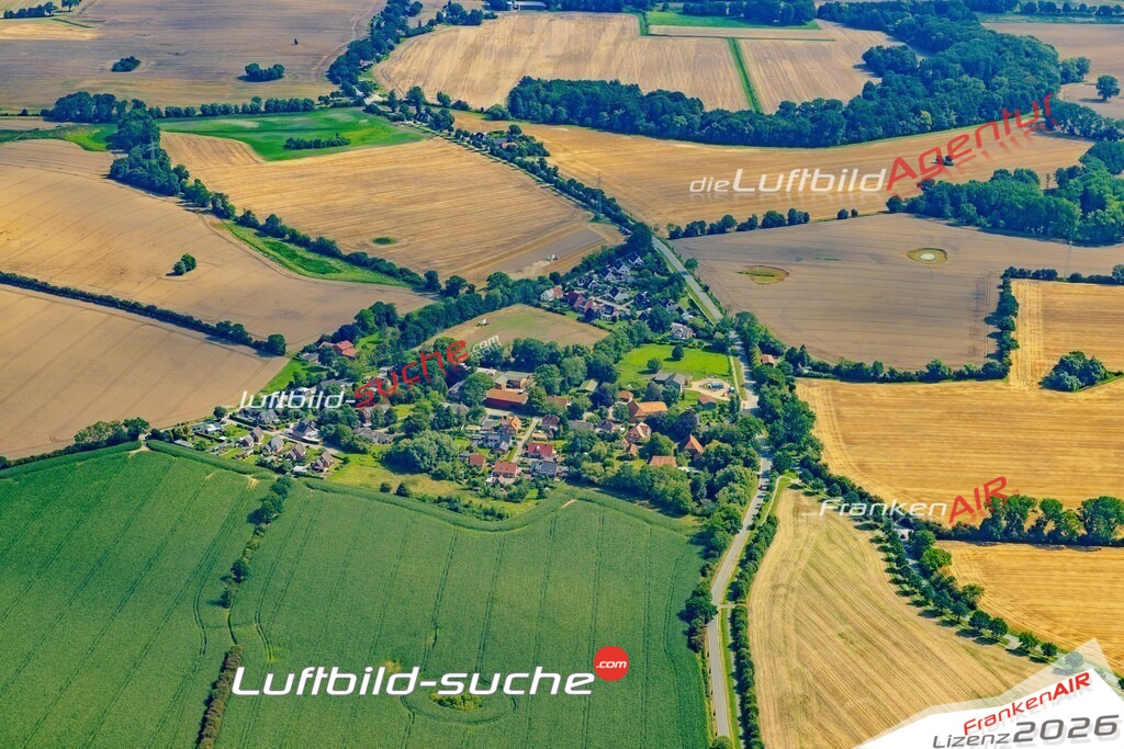 Gremersdorf Bild- Das Luftbild wurde 2025 vom UL-Flugzeug heraus erstellt ( keine Drohne bzw. Drohnenaufnahme ) - Hochauflösende Luftaufnahme -Nicht vergleichbar mit Google Maps oder Satelittenbilder- Die Geschenkidee !Mit Lizenz und Bildrechte bestellbar - CC