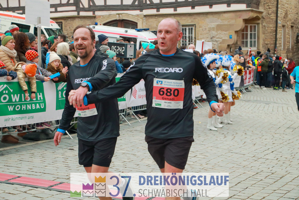 VR Bank Hauptlauf 10000m | 3 Koenigslauf 2023 - Realisiert mit Pictrs.com