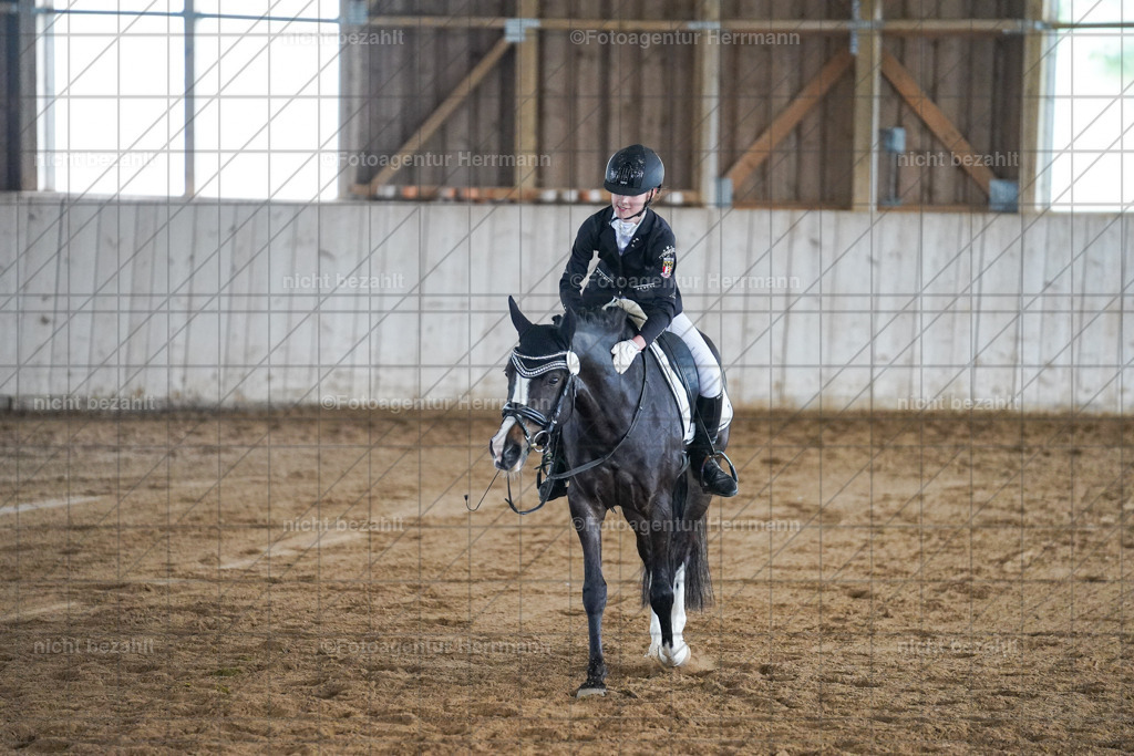 20230520-FAH04879 | Frühjahrsturnier, Landsberg am Lech, 2023, Reitclub Landsberg, Turnierbilder, Fotos Turnier Landsberg, Fotoagentur Herrmann, Turnierfotografen Bayern, Reitsport Fotograf, Pferde Fotograf