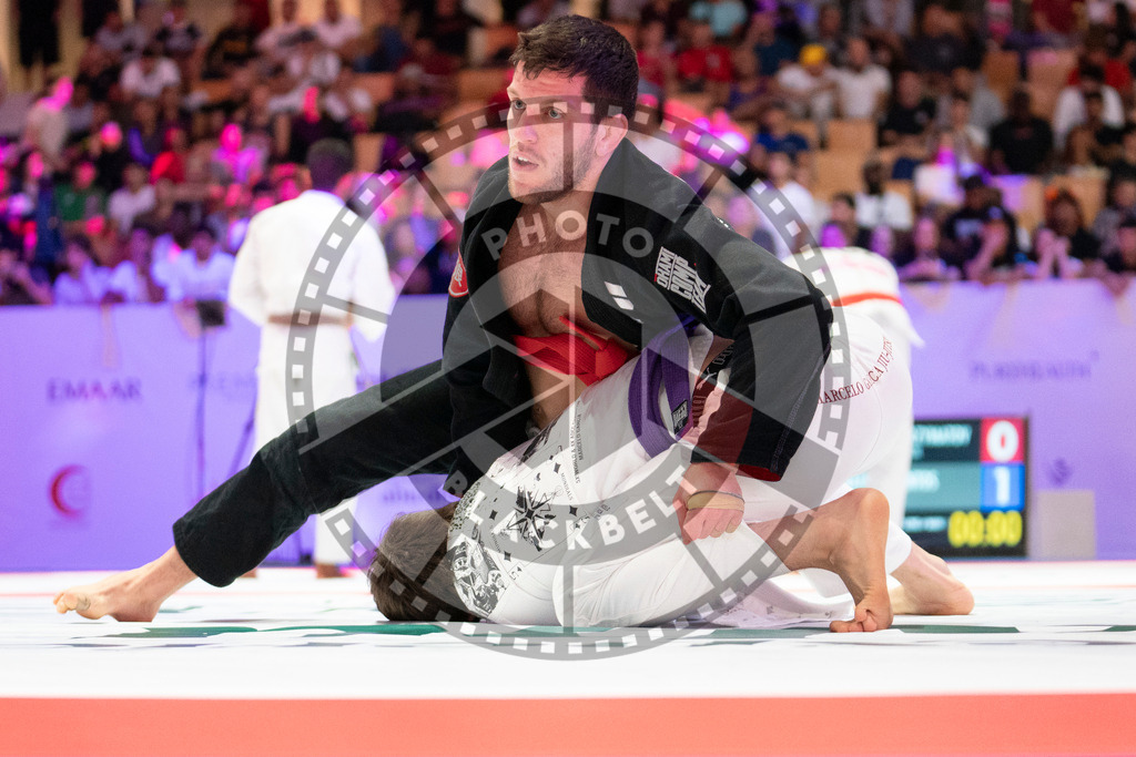 20231109PBB5955 | Fighters compete during the AJP World Professional Championship in the Mubadala Arena in Abu Dhabi, Arab United Emirates, on November 9, 2023.