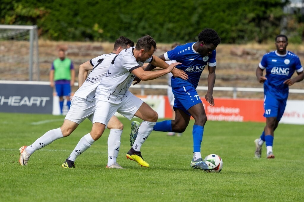 Landespokal Südwest, 2. Runde: SV Südwest Ludwigshafen gegen ASV Fußgönheim (4:0) | Landespokal Südwest, 2. Runde: SV Südwest Ludwigshafen gegen ASV Fußgönheim (4:0) - Realisiert mit Pictrs.com