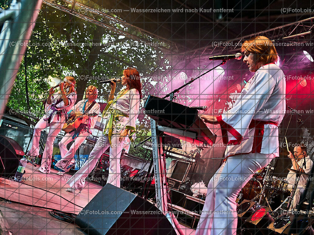 ALP1964_MAGIC of ABBA_MAMMA MIA | (C)FotoLois.com, Alois Spandl, MAMMA MIA - What a Show mit THE MAGIC of ABBA im Stadtpark Wieselburg, Fr 11. Aug. 2023.