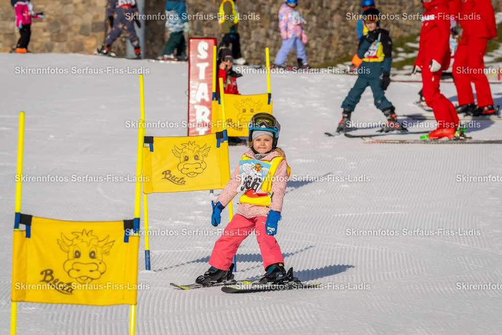 SRF_12.12.2025 0136 | SRF_12.12.2025 0136 - Realisiert mit Pictrs.com