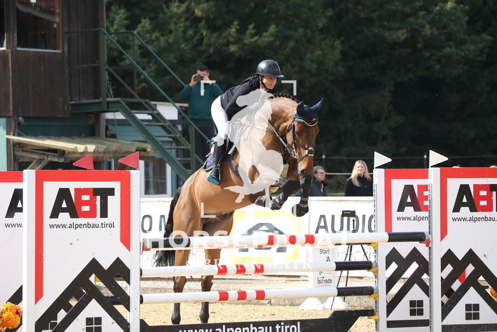 DL2Q4417 | Willkommen bei Brunnmayr - Design & Fotografie – Ihrem Spezialisten für Reitturniere und Pferdeveranstaltungen in Oberösterreich, Salzburg und Bayern! Seit über 17 Jahren sind wir leidenschaftlich dabei.