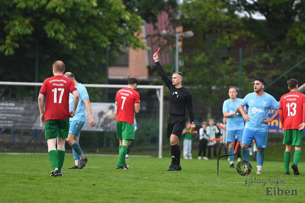 BV Bockhorn-SG FriPe | Relegation zur Kreisliga; BV Bockhorn (blau)-SG FriPe (rot) am 05.06.2025 in Oldenburg/Ofenerdiek (Lagerstraße), Photo: Philip Eiben 2025 - Realisiert mit Pictrs.com