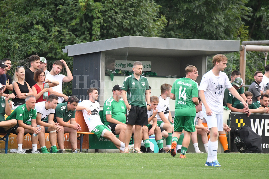 SpVgg Niederalteich : TSV Regen | SpVgg Niederalteich: Manuel Kesten (Trainer SpVgg Niederalteich) - Realisiert mit Pictrs.com