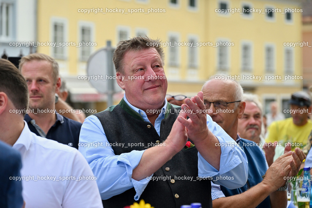 Empfang Heiko Gigler in Gmünd | Bürgermeister Gmünd Josef Jury, Empfang Heiko Gigler in Gmünd, Empfang Heiko Gigler in Gmünd am 14.08.2024 in Gmünd (Hauptplatz Gmünd), Austria, (Photo by Bernd Stefan)