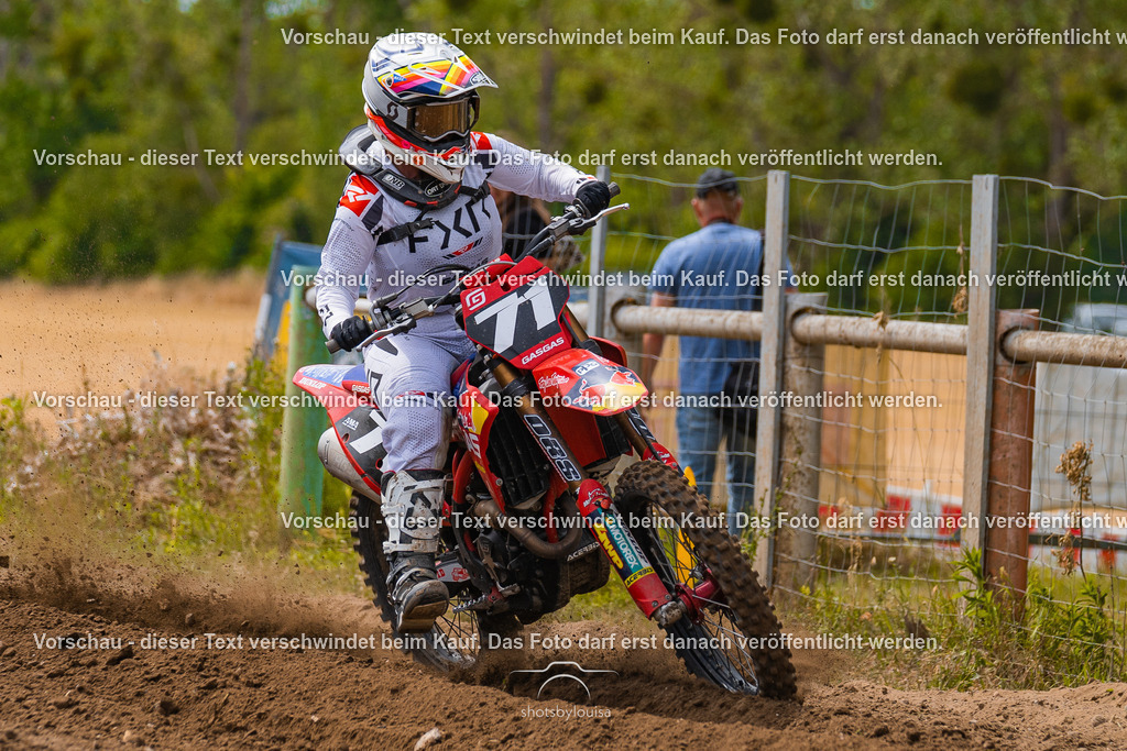 07_05_BernauerSchleife-7328 | Sportfotografin aus Berlin-Brandenburg mit Fokus auf Motocross. Ich halte deine sportliche Leistung und echte Emotionen auf und neben der Strecke professionell fest. Entdecke die Fotos von deinem Rennen und bestelle sie direkt hier im Shop.