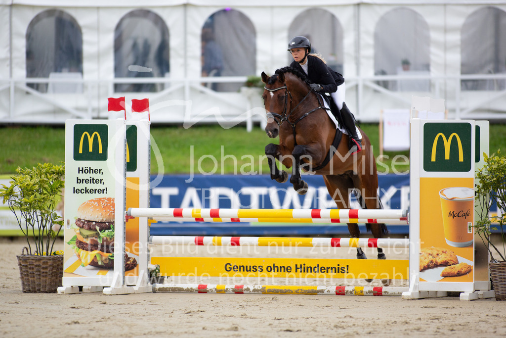 230729_BHO_Stil-A2_2_FS006 | Deine schönsten Turniermomente als professionelle Fotos! Entdecke hochwertige Pferdesport-Fotografie im Online-Shop. Jetzt Fotos finden & bestellen!