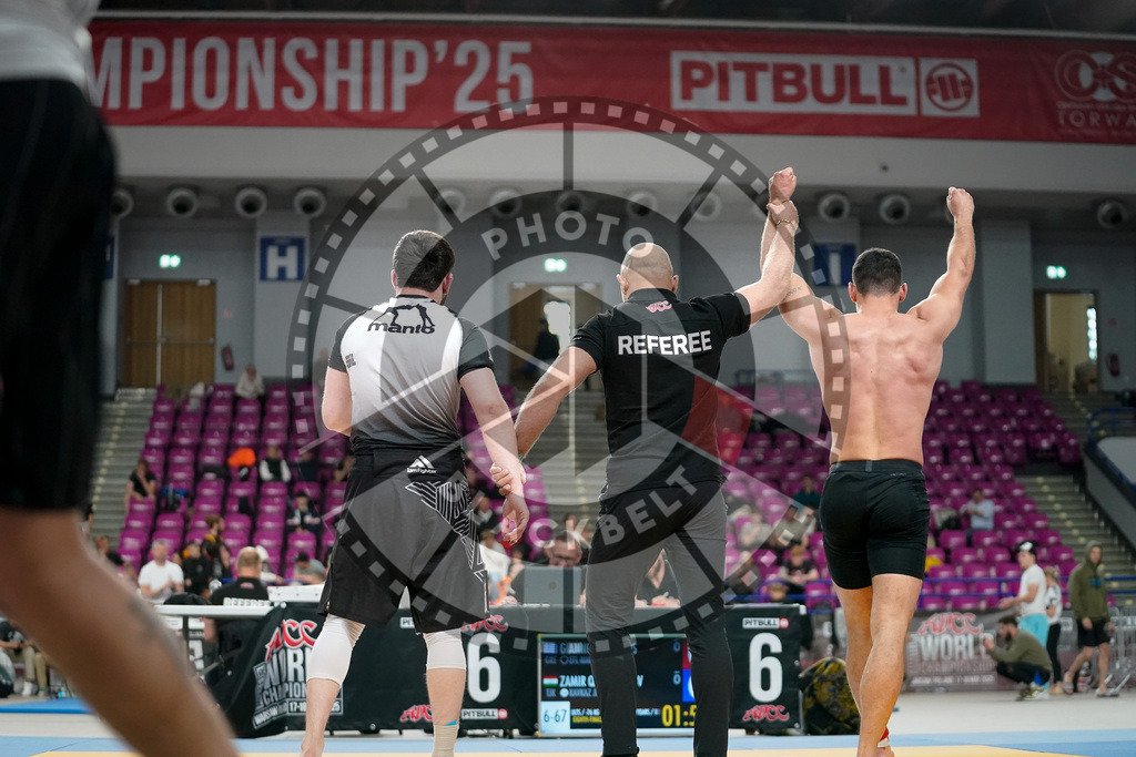 20250518PBB1856 | Athletes compete during the second day of the ADCC Amateur World Championship on May 18, 2025 in Warsaw, Poland. © Chiara Dazi / photoblackbelt