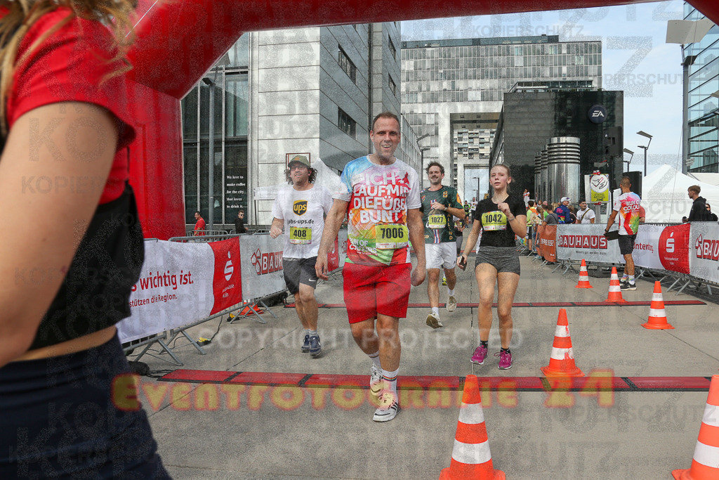 250920_1333_EX1_5433 | Sportfotografie im Rhein-Sieg Kreis, Köln, Bonn, NRW, Rheinland Pfalz, Hessen, etc. Unser Tätigkeitsfeld umfasst den Laufsport vom Volkslauf über den Marathon, Duathlon, Triathon bis zum Ultralauf wie Kölnpfad Ultra oder Schindertrail.