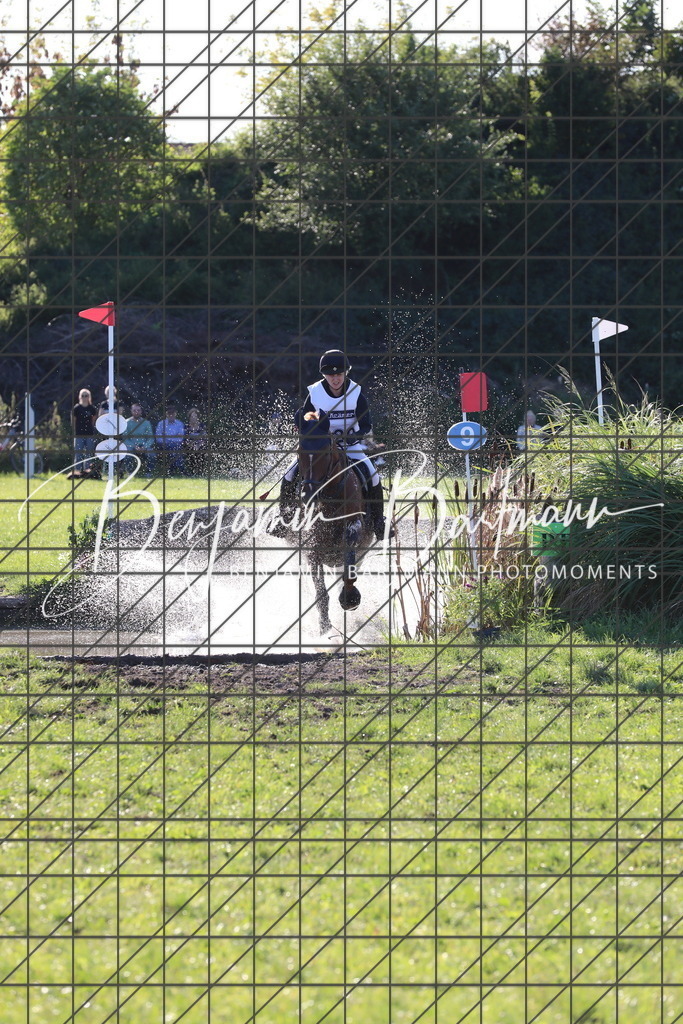 AZ2A1424 | Benjamin Bartmann Photomoments