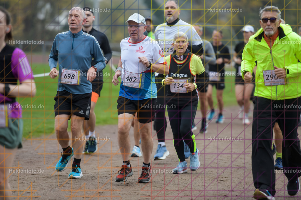 Neusser Erftlauf 2025  | 15km Neusser Erftlauf 2025 Foto: Heldenfoto.de