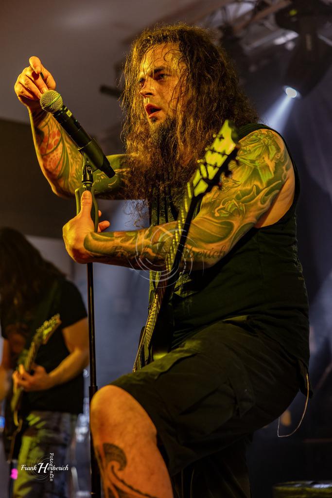 Justice Daudenwinden | Frank Herberich Fotografie, Frank Herberich, Fotografie, Hochzeit, Portrait, St. Peter Ording, Ording, Westerhever, Nordsee, Frank Fotografie, Hardheim,  Odenwald,Walldürn, Band,Eventfotografie - Realisiert mit Pictrs.com