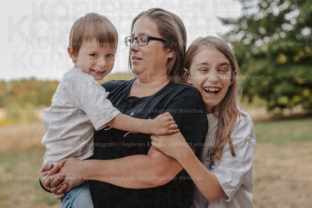 Fraufotografin_O3A2882 | Isabelle Schiminski ist ein Kitafotograf für Wiesbaden, Rheingau, Kiedrich, Untertaunus, Bad Schwalbach, Taunusstein und Mainz