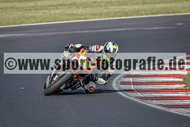 spof3511 | Professionelle Fotos von Sportveranstaltungen, aber auch Hochzeiten und anderen Events. - Realisiert mit Pictrs.com