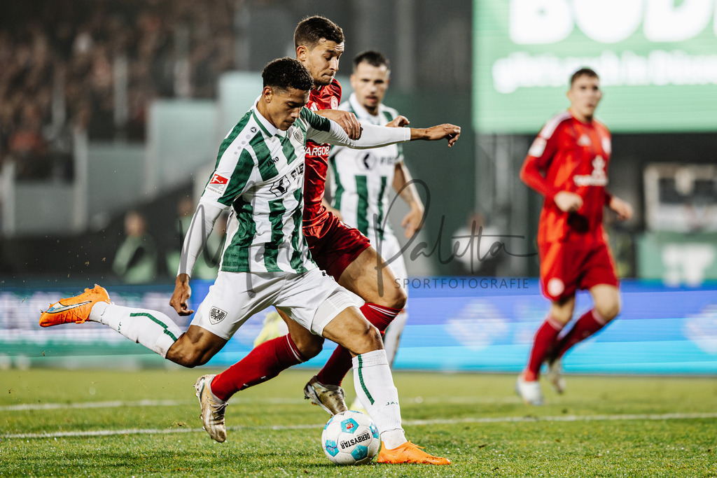 SC Preußen Münster - Fortuna Düsseldorf 1895 | Das ist die Fotodatenbank für authentische Sportfotografie aus Münster: Markus Paletta fotografiert Teams, Sportler:innen, Kinder, Events & Unternehmen. - Realisiert mit Pictrs.com