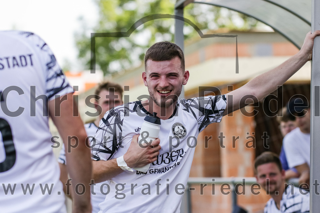 2023-07-09_069_FC_Moosinning_II_gegen_FC_Herzogstadt | Moosinning, Deutschland, 09.07.2023:
Fußball, Kreisliga 2023 / 2024, Testspiel, FC Moosinning II gegen FC Herzogstadt, Endergebnis: 2:1

Foto: Christian Riedel / fotografie-riedel.net
