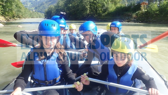 P8120011 | Bestelle die Bilder deines Berg- oder Wasser-Abenteuers mit Mountain Sports bequem von zu Hause aus direkt über unseren Online Fotoshop von pictrs.com. - Realisiert mit Pictrs.com