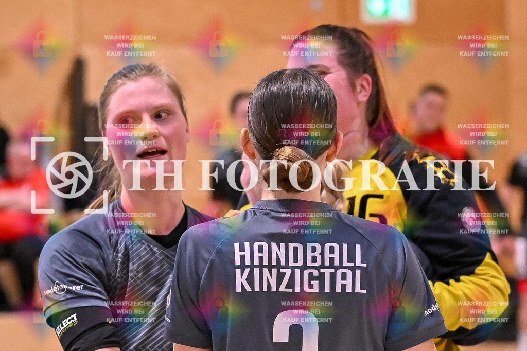 GER, SG Maulburg/Steinen - HB Kinzigtal, Handball, Suedbadenliga, 22. Spieltag, Saison 2023/2024, 27.04.2024 | Team HB Kinzigtal siegt und ist voller Freude. 

GER, SG Maulburg/Steinen - HB Kinzigtal, Handball, Suedbadenliga, 22. Spieltag, Saison 2023/2024, 27.04.2024

Foto: TH Fotografie/Thomas Hess