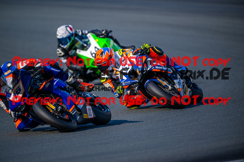 MaZZes_FotoMatrix_240601_6007705_4084 | STK