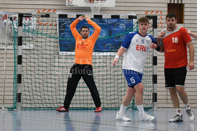 HC Deggendorf :  TSV Rottenburg  | Tormann Denis Detlaf  (HC Deggendorf  #18); Jonas  Heuer  (HC Deggendorf  #15) - Realisiert mit Pictrs.com