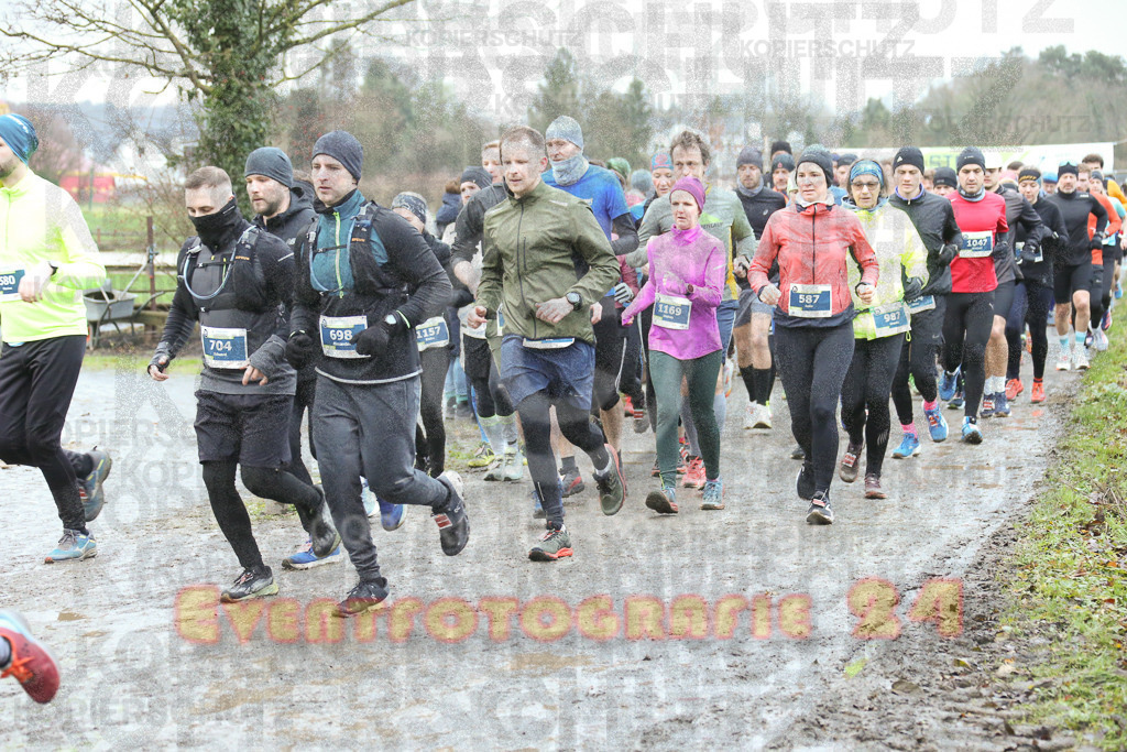 241208_0926_EX1_3697 | Sportfotografie im Rhein-Sieg Kreis, Köln, Bonn, NRW, Rheinland Pfalz, Hessen, etc. Unser Tätigkeitsfeld umfasst den Laufsport vom Volkslauf über den Marathon, Duathlon, Triathon bis zum Ultralauf wie Kölnpfad Ultra oder Schindertrail.