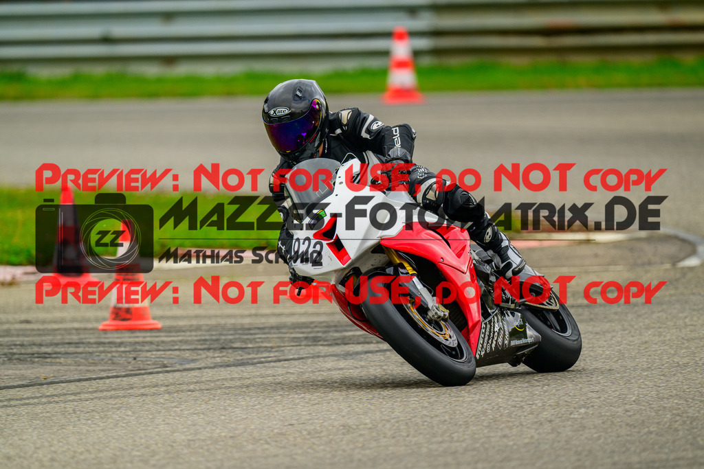 MaZZes_Fotomatrix_20241003_6007705_0263 | GRUEN