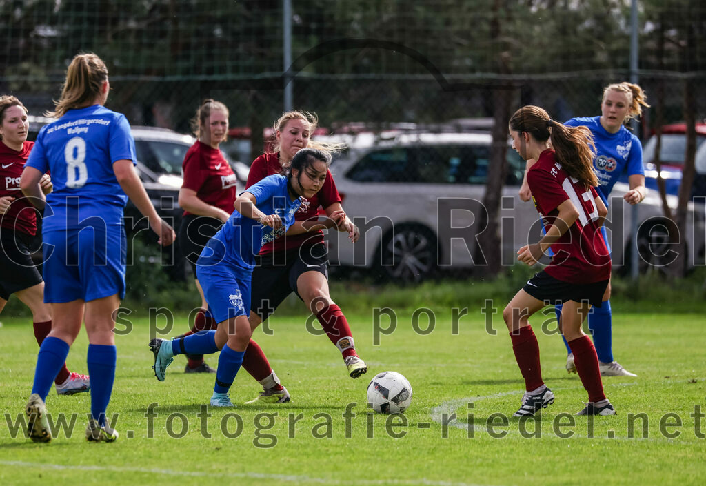 2023-09-03_065_Teamware_Cup_2023 | Oberding, Deutschland, 03.09.2023:
Fußball, TS Teamwear Cup 2023, Vorrunde, FC Schwaig gegen FC Langengeisling, Endergebnis: 

Foto: Christian Riedel / fotografie-riedel.net