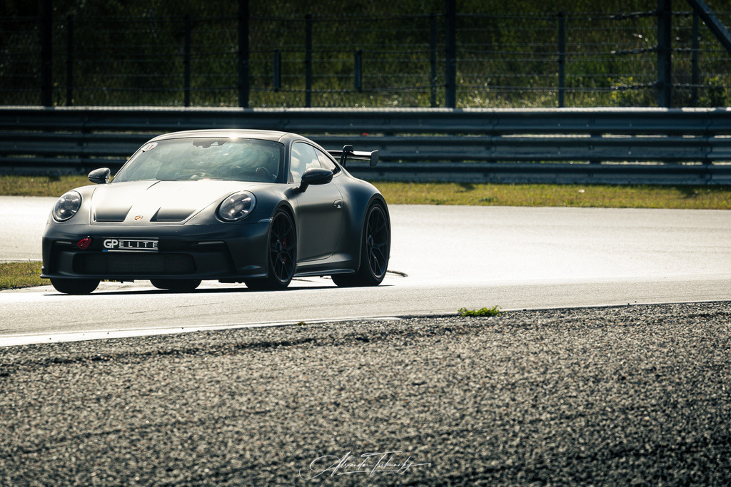 R6AT1049 _Alexander Tschuncky | Entdecken Sie die faszinierende Welt von Alexander Tschuncky Arts: Kreative Fotografie, atemberaubende Automobilkunst und hochwertiger Bilderdruck. Lassen Sie sich inspirieren! - Realisiert mit Pictrs.com