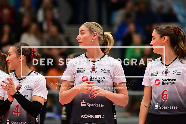 Volleyball I Frauen I Saison 2025-2026 I Bundesliga I 5. Spieltag I ETV Hamburger Volksbank Volleys - Dresdner SC I 07497 | Der Sportfotograf. - Realisiert mit Pictrs.com