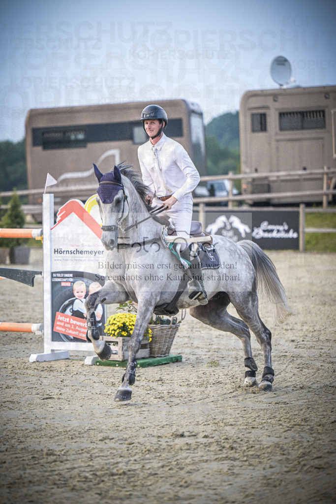 DOS_0391 | Entdecke hochwertige Reitturnierfotos von Foto Oger. Professionell, emotional und authentisch – jetzt Lieblingsmomente im Shop bestellen.Deutschlandweite Turnierfotografie. - Realisiert mit Pictrs.com