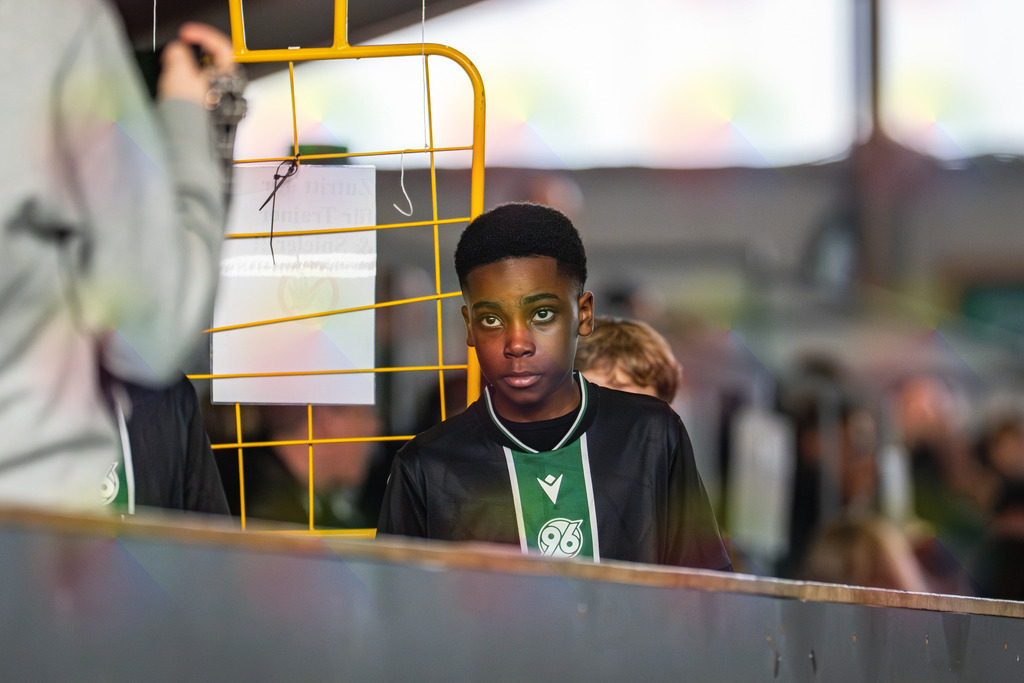 blr.pics-292 | Professionelle Fußball- und Sportfotografie. Spielbilder online ansehen und kaufen – Einzelbilder oder komplette Galerien in hoher Qualität. - Realisiert mit Pictrs.com