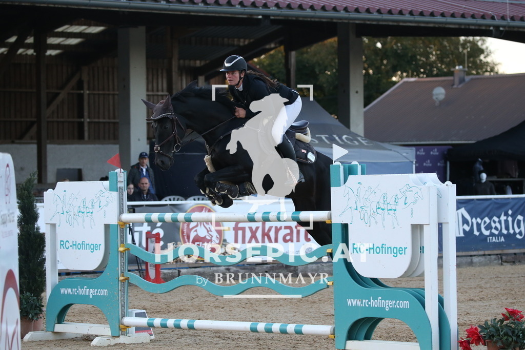 DL2Q4827 | Willkommen bei Brunnmayr - Design & Fotografie – Ihrem Spezialisten für Reitturniere und Pferdeveranstaltungen in Oberösterreich, Salzburg und Bayern! Seit über 17 Jahren sind wir leidenschaftlich dabei.