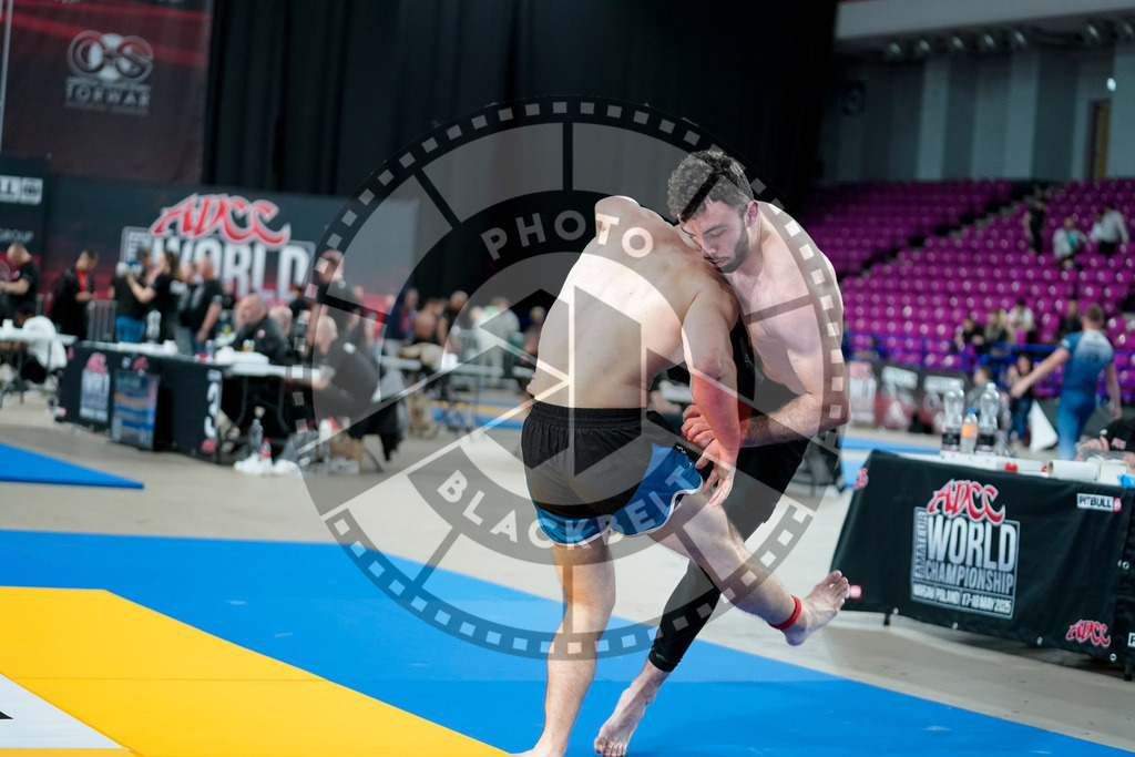 20250518PBB2857 | Athletes compete during the second day of the ADCC Amateur World Championship on May 18, 2025 in Warsaw, Poland. © Chiara Dazi / photoblackbelt