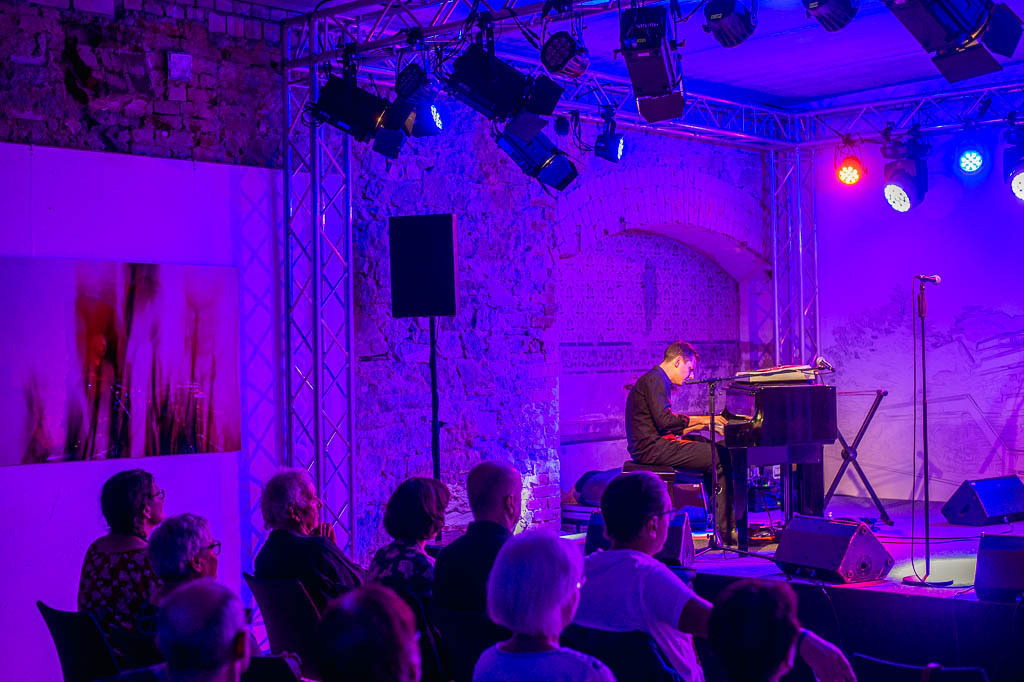 Maria Markesini Konzert | Maria Markesini meets Klazz Brothers im Forte Belvedere Leisnig zum Festival Hallo Leisnig 2022. - Realisiert mit Pictrs.com