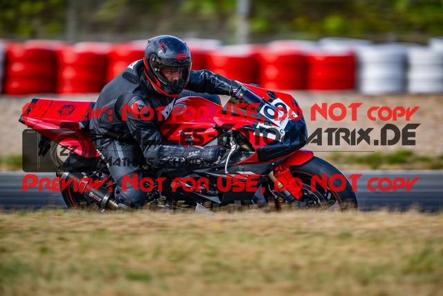 MaZZes_FotoMatrix_230719_6761 | GRUEN