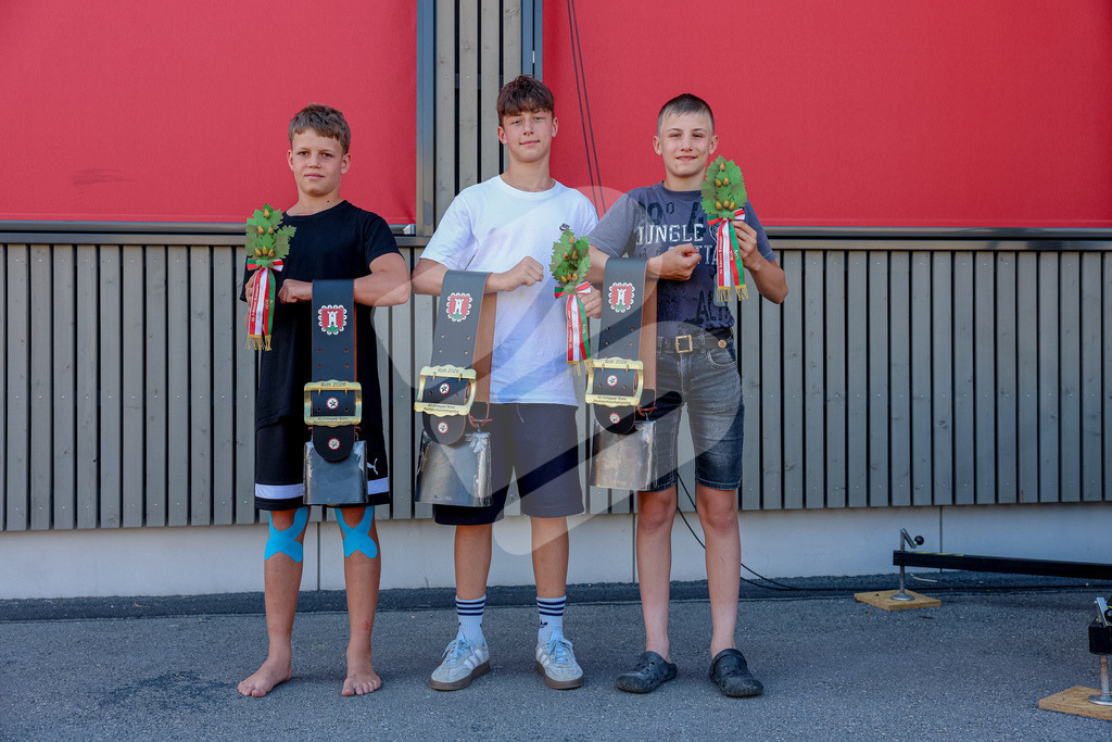 SchwyzerJung2026_00149 | Jahrgang 2013-2014(v.l.n.r): Benz Nando (2a), Föhn Dario (1), Reichmuth Mario (2b) - Realisiert mit Pictrs.com