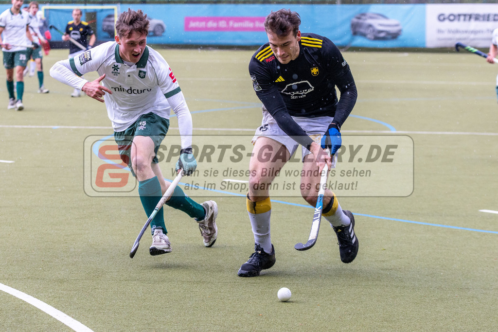 MJ_M_UHTC-HTHC_21.04.2024-11 | Niklas Reuter (Harvestehuder THC #25) & Jannik Enaux (Uhlenhorst Mülheim #15), Uhlenhorst Mülheim - Harvestehuder THC am 21.4.2024 im Waldstadion, Mülheim a. d. Ruhr