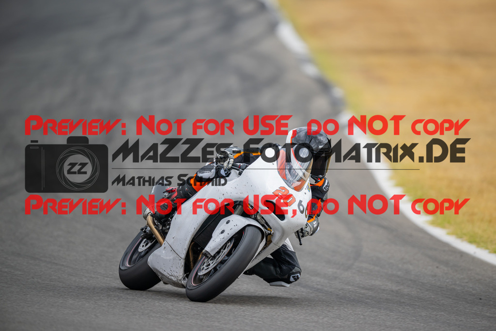 MaZZes-Fotomatrix-20260809-586196 | R1