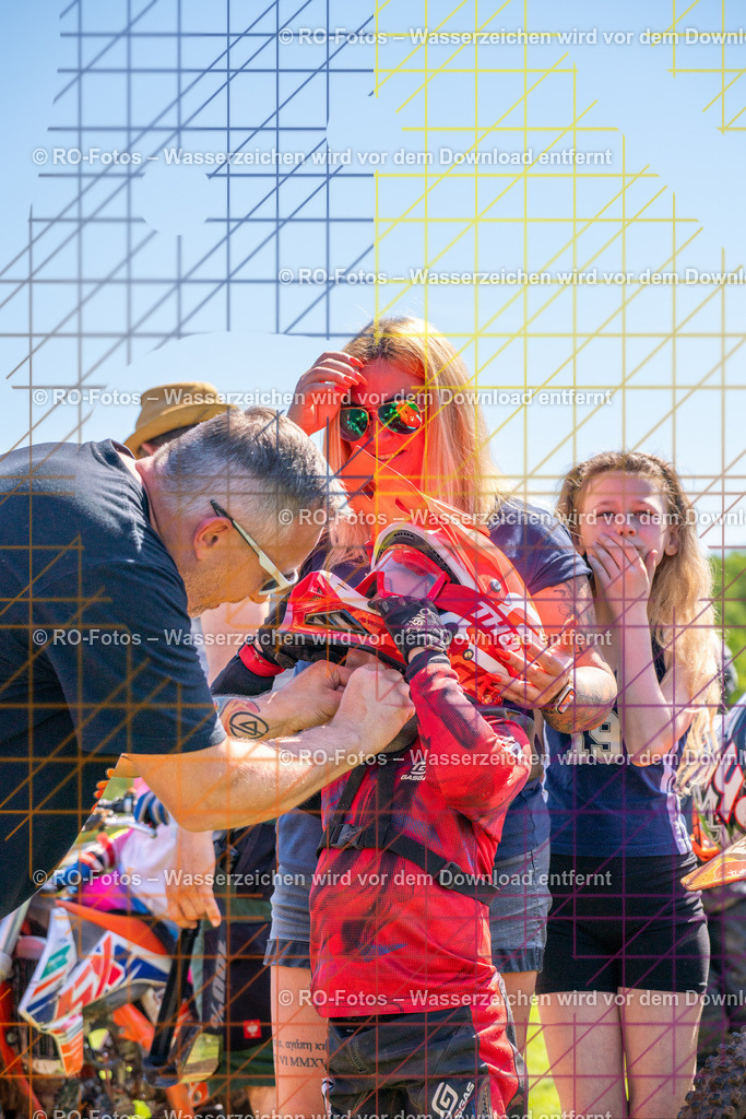 Wolfshausen 1 Lauf -1133 | Sportfotografie von RO-Fotos: Motorsport, Motocross, Enduro, Laufveranstaltungen und Triathlon. Professionelle Fotos von Sportlern und Events. - Realisiert mit Pictrs.com