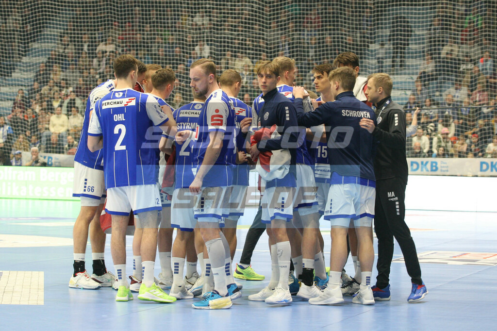 VFL Gummersbach - MT Melsungen | Auszeit VFL - © Sportfoto-Sale (MK) - Realisiert mit Pictrs.com