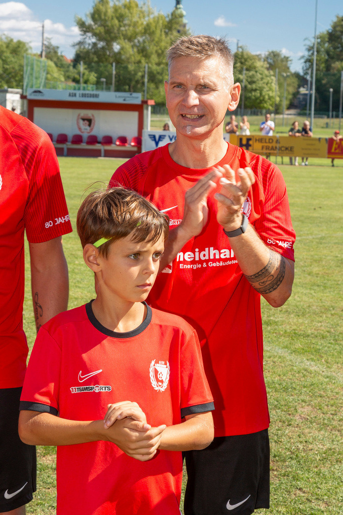 Spiel-0108_Legenden ASK-RAPID | Fotodoku 80 Jahre ASK-Loosdorf: Legendenmatch ASK-Loosdorf - Rapid WIENSponsoren, Mannschaften, Begrüßung, Interviews, das Spiel, Besucher, Fans, Stimmung.