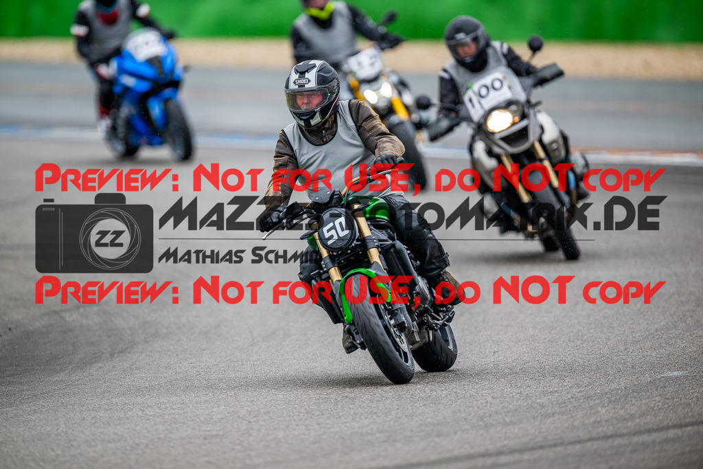 MaZZes_FotoMatrix_240702_6007705_3000 | INST