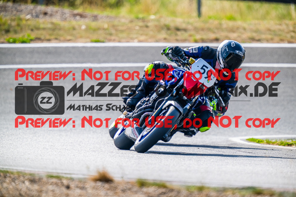 MaZZes_FotoMatrix_220722_8782 | TWIN