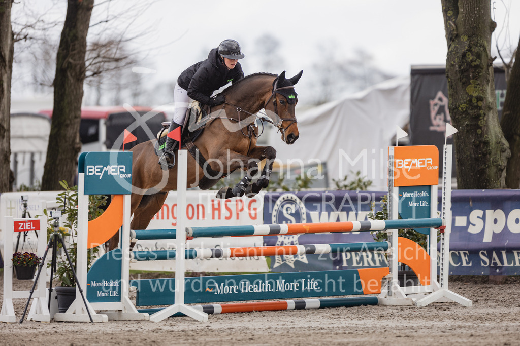 230411_Mühlen_02SprPf-A-220 | Deine schönsten Turniermomente als professionelle Fotos! Entdecke hochwertige Pferdesport-Fotografie im Online-Shop. Jetzt Fotos finden & bestellen!