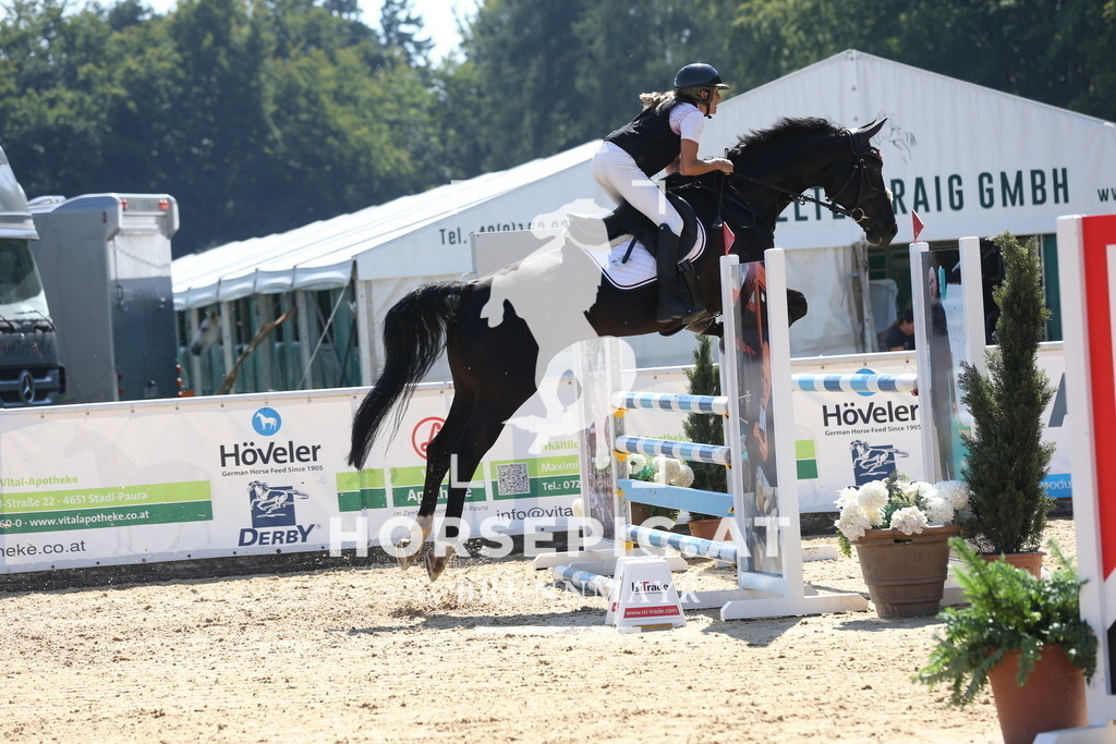DL2Q3035 | Willkommen bei Brunnmayr - Design & Fotografie – Ihrem Spezialisten für Reitturniere und Pferdeveranstaltungen in Oberösterreich, Salzburg und Bayern! Seit über 17 Jahren sind wir leidenschaftlich dabei.